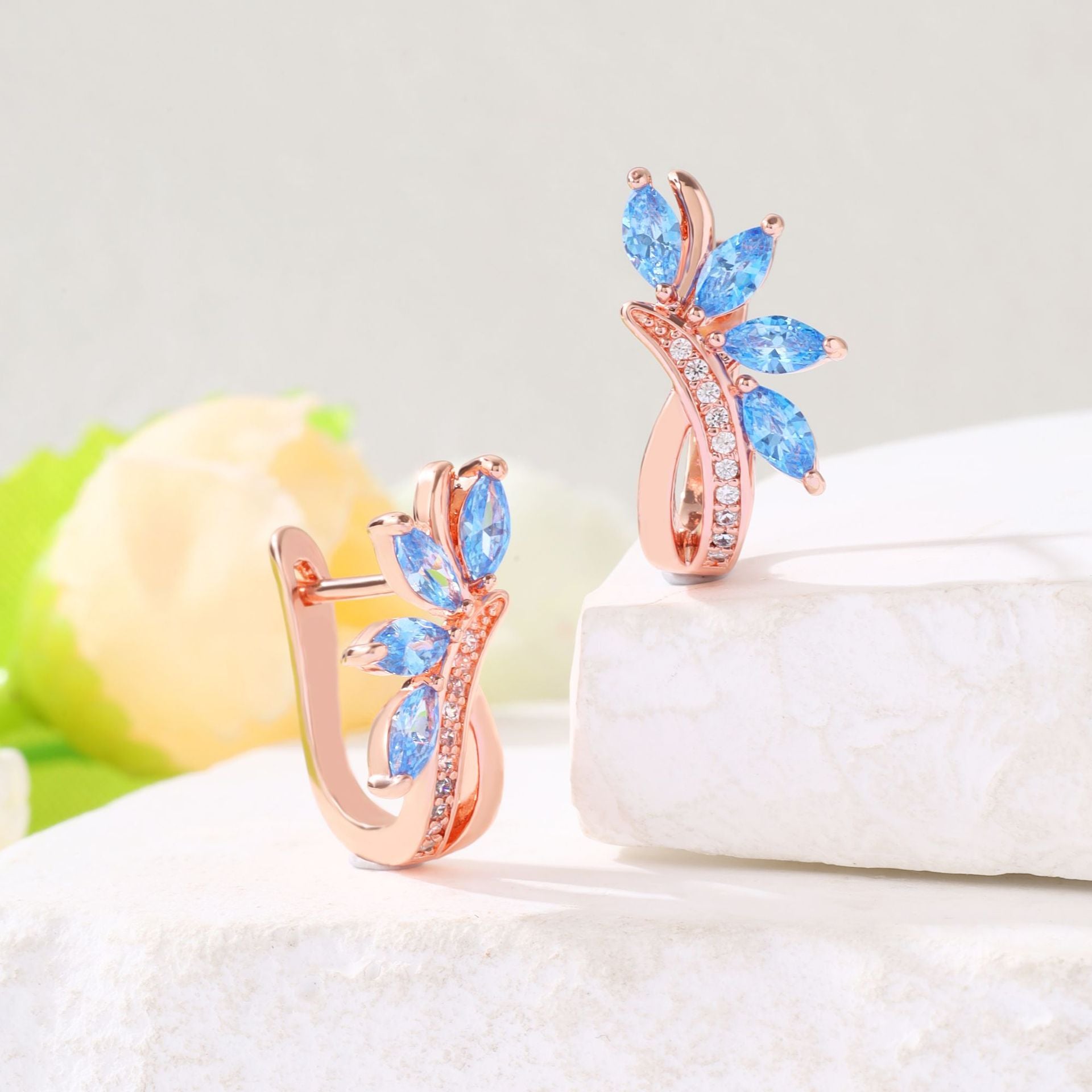 Water drop flower-shaped wheat ear zircon earrings