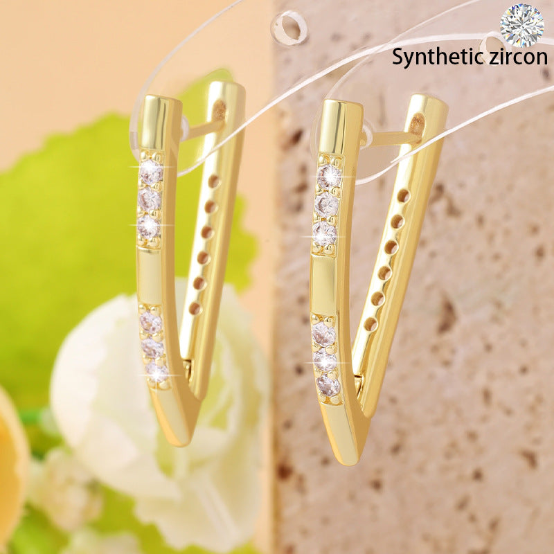 Simple and stylish V-shaped zircon micro-inlaid earrings