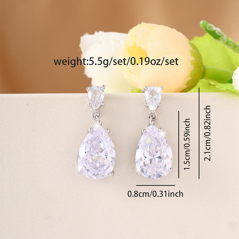 Super sparkling zircon drop earrings, exuding a high-end feel