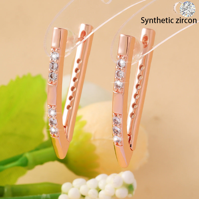 Simple and stylish V-shaped zircon micro-inlaid earrings