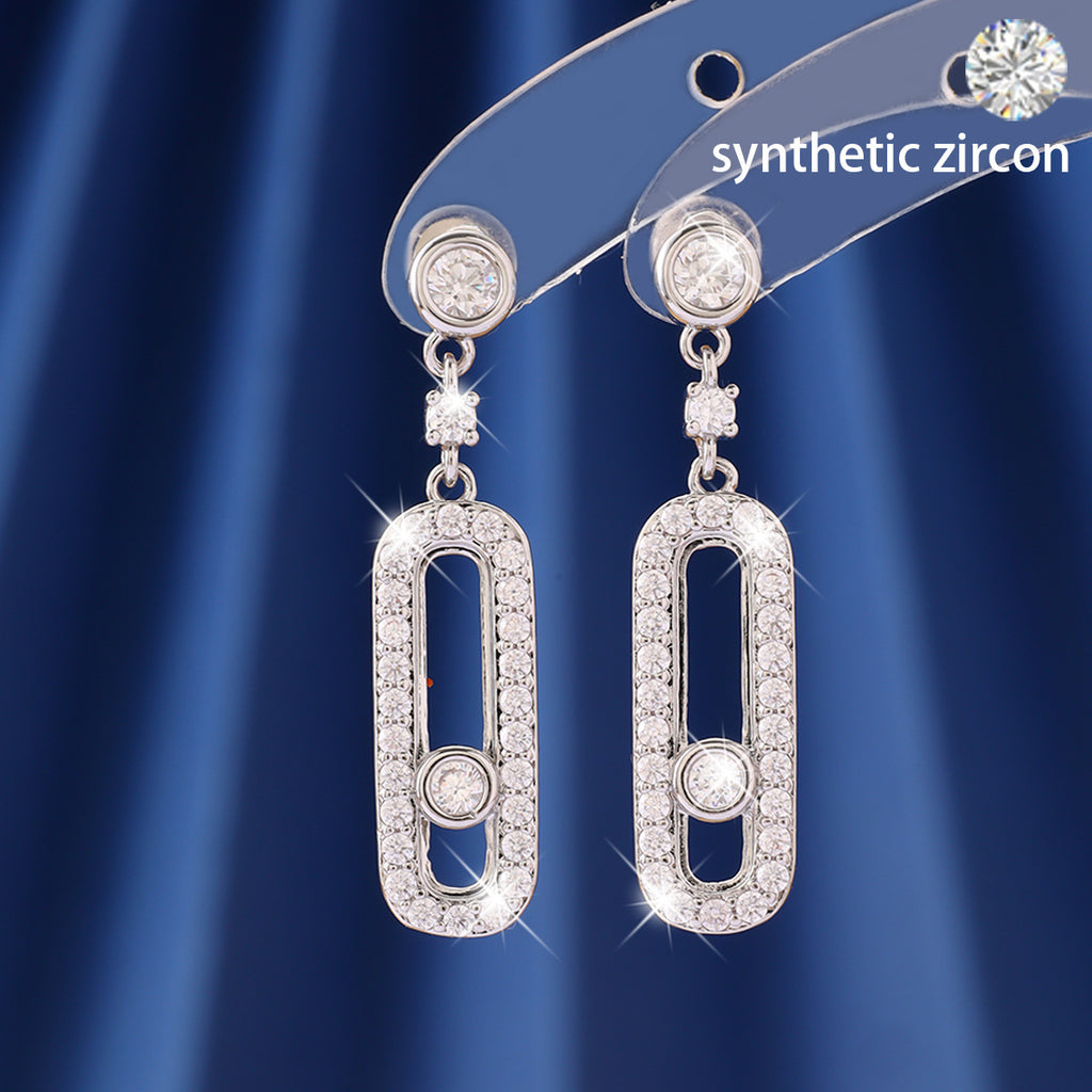 Elegant, exquisite, and fashionable geometric earrings