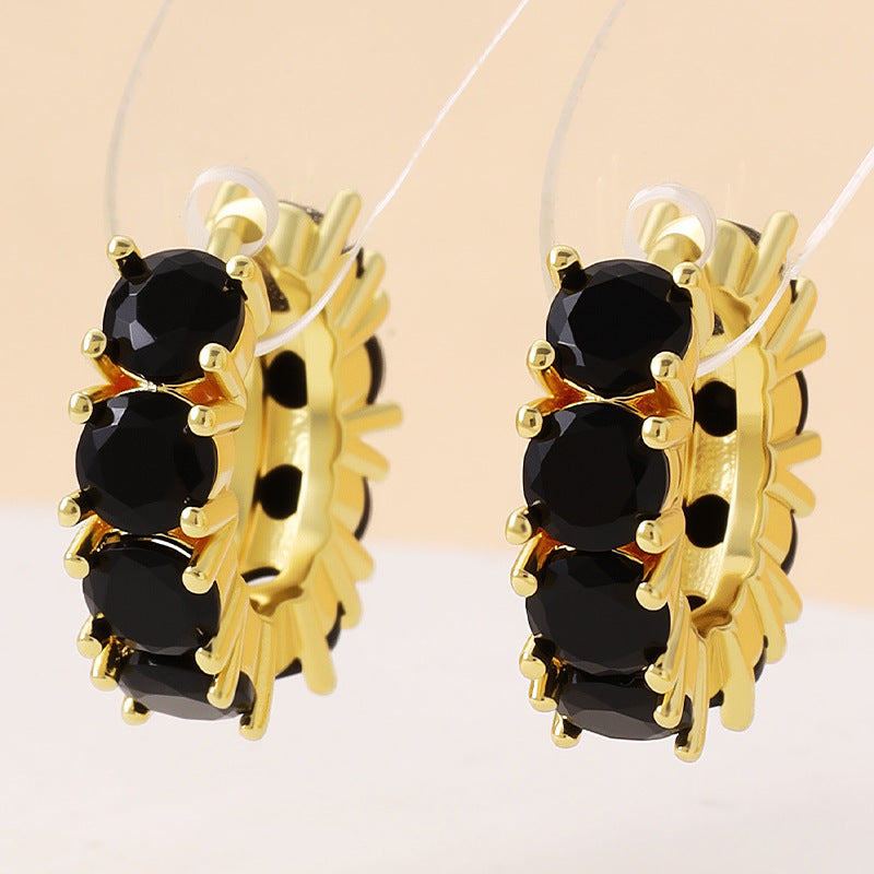 Niche and minimalist O-shaped black zircon earrings